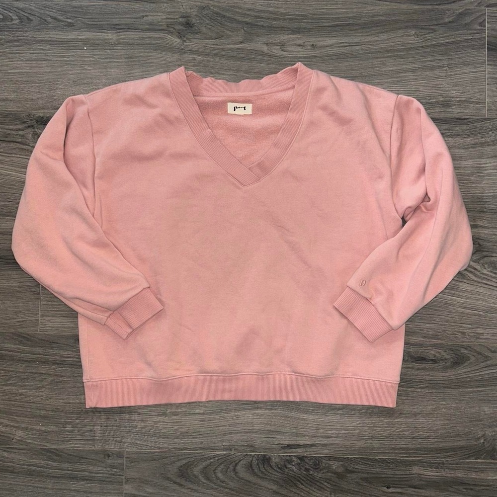 Pink Pact Organic Cotton v-neck sweatshirt
